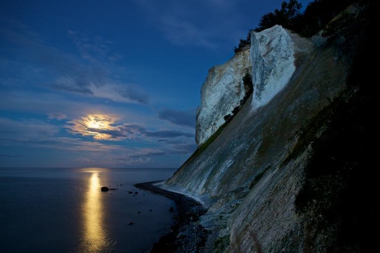 Fuldmåne ved Møns Klint